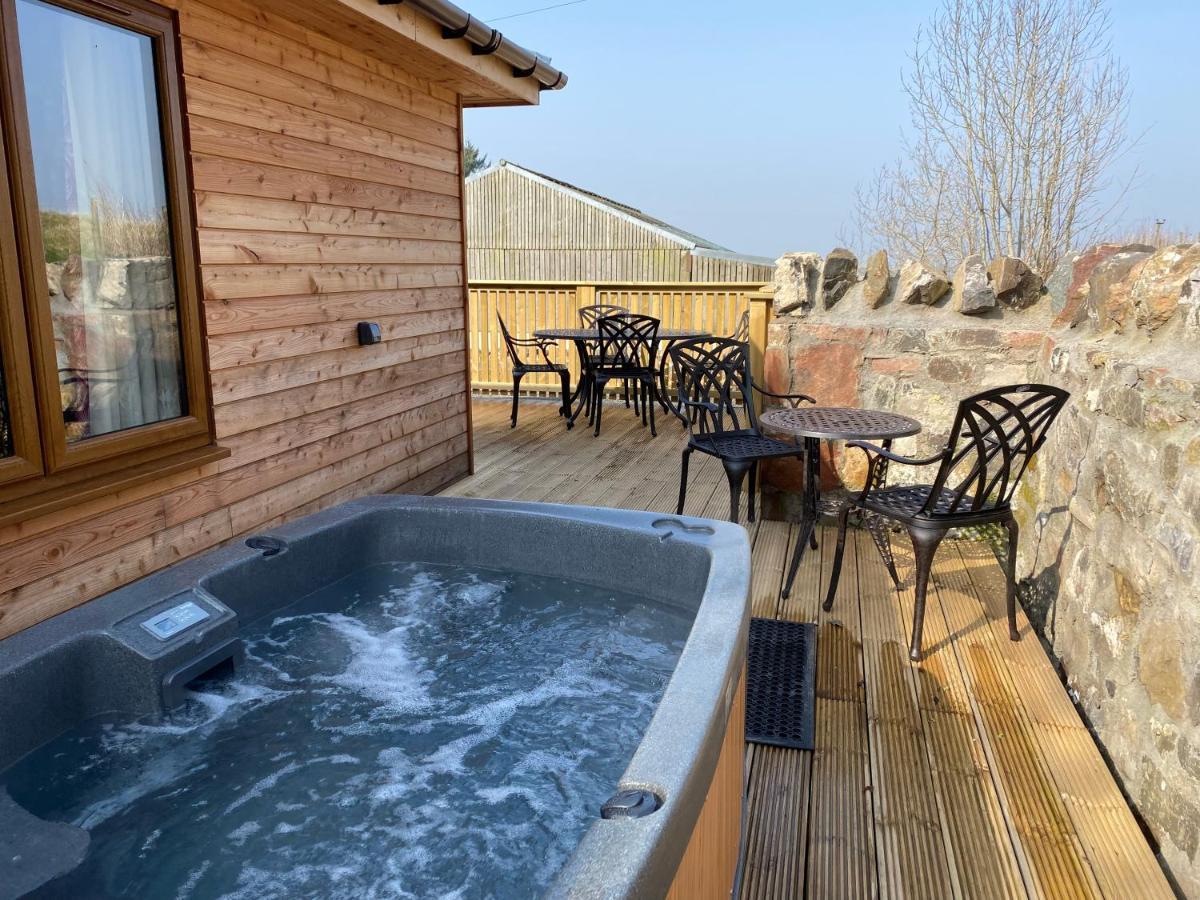 Partridge Lodge With Hot Tub Forgandenny Dış mekan fotoğraf